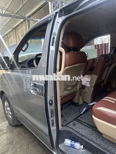 Hyundai Starex 2015 2.5D MT - 300000 km