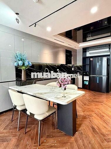 DOÃN KẾ THIỆN CG-PHÂN LÔ-NGÕ THÔNG-VỈA HÈ-Ô TÔ-DT 1.2 TỶ/N-17PHÒNG