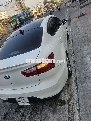 Kia Rio 2017 Số sàn màu Trắng