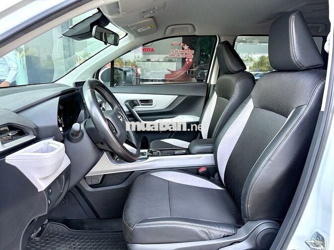 Toyota Veloz Cross CVT Top 2024 50.000 km