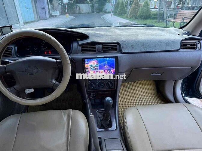 Toyota Camry 1999 - form đèn bông