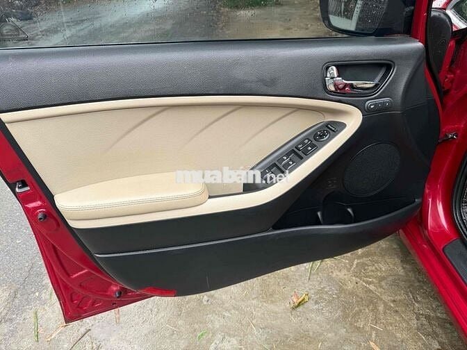 Kia Cerato 2017 2.0 AT - 10000 km