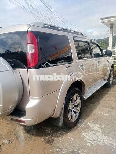 Ford everest đẹp 2011 tiết kiệm bền bỉ  1460000 km