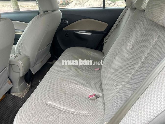 Toyota Yaris 2008 - 16 km