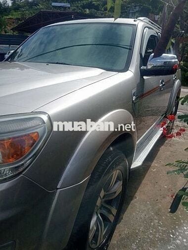 Ford everest đẹp 2011 tiết kiệm bền bỉ  1460000 km