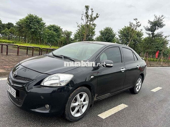Toyota Yaris 2008 - 16 km