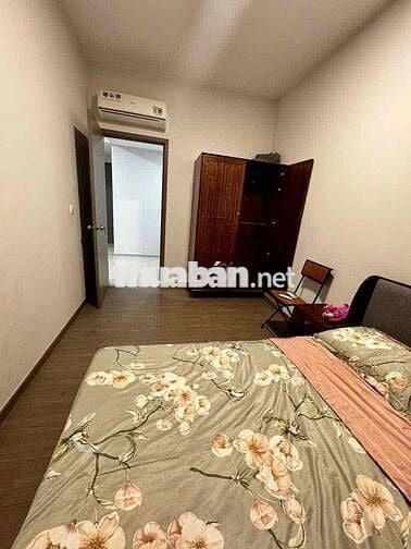 Cho thuê 69m2 - giá 10 triệu - full nội thất - có bancon lớn