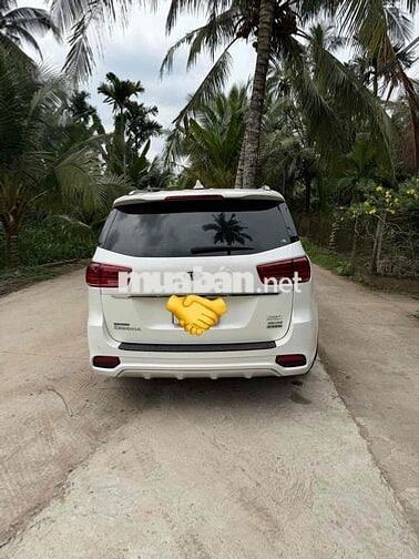 Kia Sedona 2020 2.2 DAT Deluxe - 300000 km