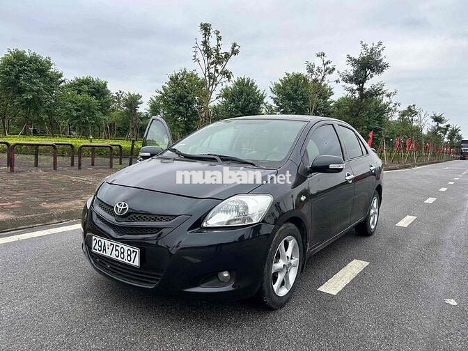 Toyota Yaris 2008 - 16 km