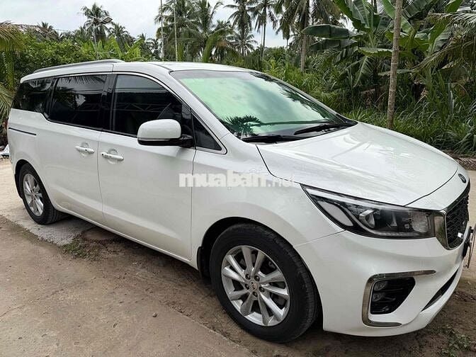 Kia Sedona 2020 2.2 DAT Deluxe - 300000 km
