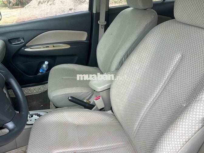 Toyota Yaris 2008 - 16 km