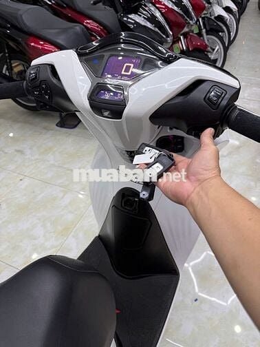 💝𝑺𝑯 𝟭𝟮𝟱 𝑪𝑩𝗦 𝗠𝗔̀𝗨 𝗧𝗥𝗔̆́𝗡𝗚 ÚP ĐẦU ĐÈN MẶC NẠ SH 350