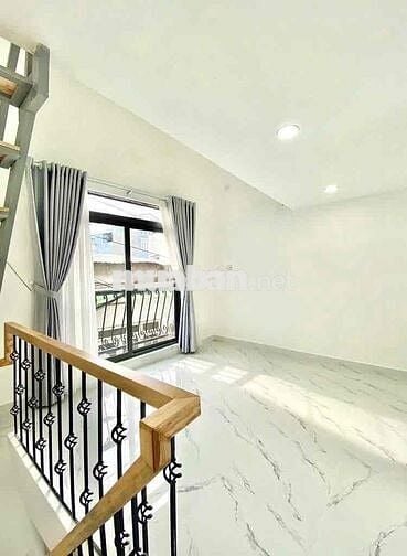 1 tỷ35, bán nhà 12m2, Tân Phú, 3 tầng, Công chứng vi bằng