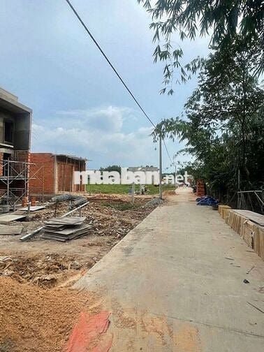 Nhà đẹp gác lửng chánh phú hoà diện tích 150m