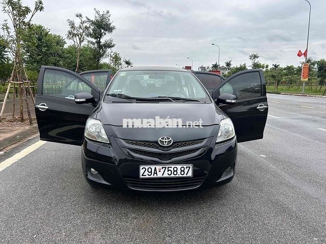 Toyota Yaris 2008 - 16 km