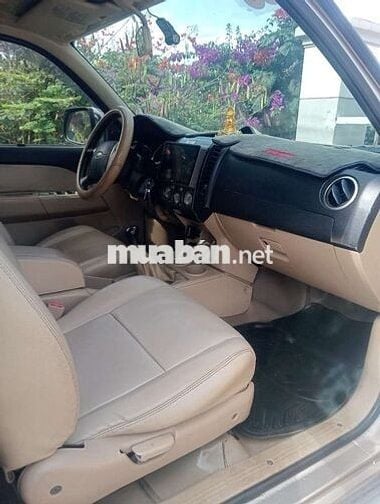 Ford everest đẹp 2011 tiết kiệm bền bỉ  1460000 km