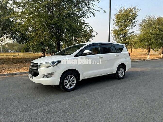 Invova nồi đồng cối đá vừa đi vừa phá k hỏng