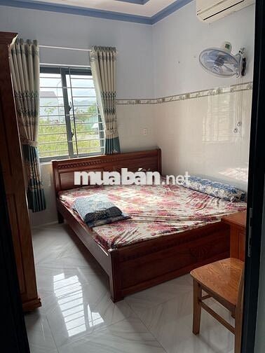 Bán nhà mặt tiền hai mặt tien nha long đien