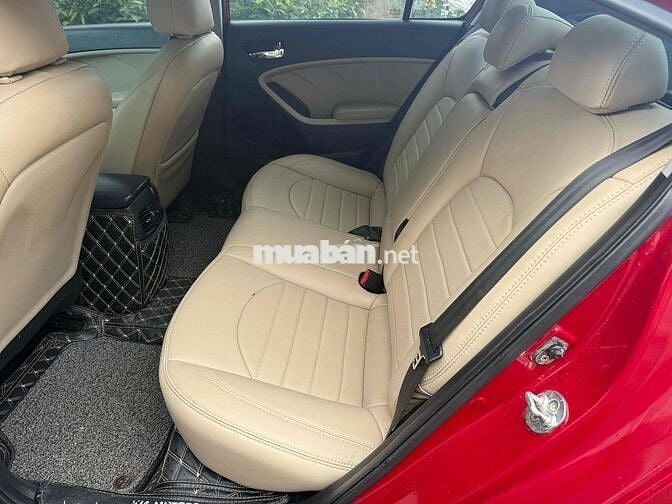 Kia Cerato 2017 2.0 AT - 10000 km