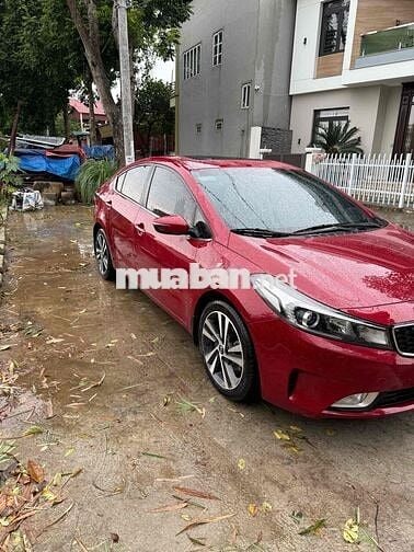 Kia Cerato 2017 2.0 AT - 10000 km