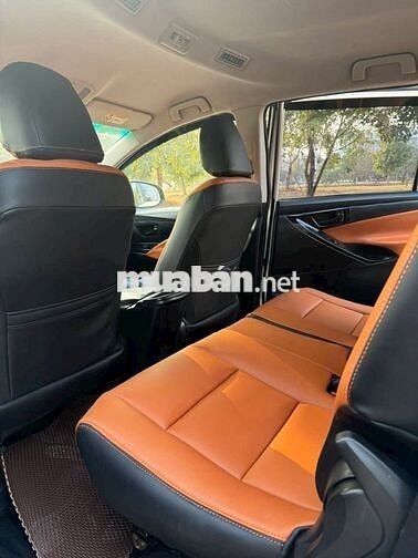 Invova nồi đồng cối đá vừa đi vừa phá k hỏng