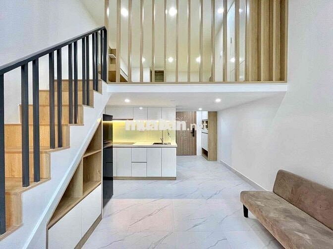 Căn Hộ Gác Thang Máy Hầm Xe Luxury Gác Cao 1m8 Ngay Toà Nhà Viettell