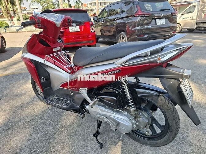 Honda Air Blade 110 2012 máy zin êm khỏe biển 15hp