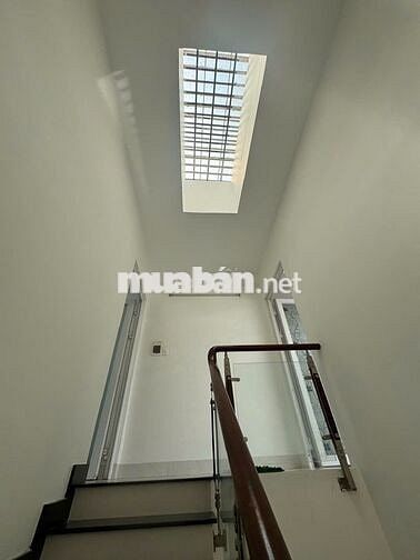 Nhà Nguyên Căn Khu Vành Đai - 5PN 6WC - 4x16m - Sẵn máy lạnh