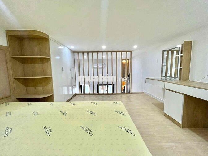 Căn Hộ Gác Thang Máy Hầm Xe Luxury Gác Cao 1m8 Ngay Toà Nhà Viettell