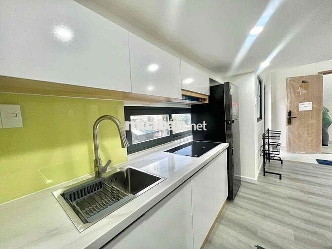 Căn Hộ Gác Thang Máy Hầm Xe Luxury Gác Cao 1m8 Ngay Toà Nhà Viettell