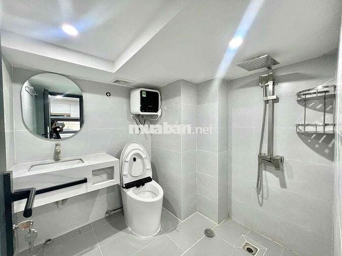 Căn Hộ Gác Thang Máy Hầm Xe Luxury Gác Cao 1m8 Ngay Toà Nhà Viettell