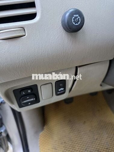 Toyota Innova 2009 G Bạc