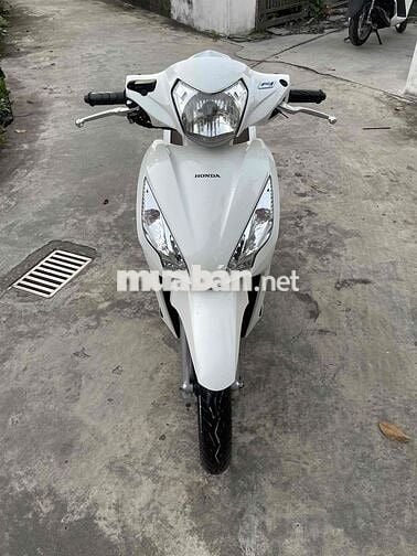 Cần bán visson 2017 máy zin 1 chủ