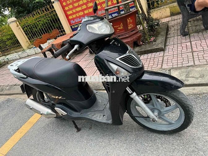 Cần bán xe như hình nhập Ý,zin đét 150 cc