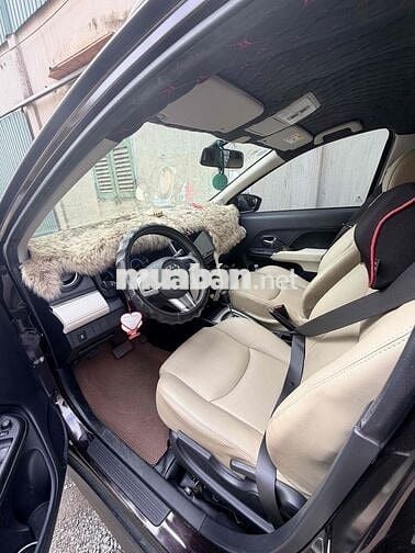 Toyota Rush 7 chỗ màu Đỏ