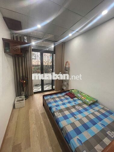 Cho thuê hà riêng phố Thọ Lão - 40m2 - 4 tầng - 5 ngủ