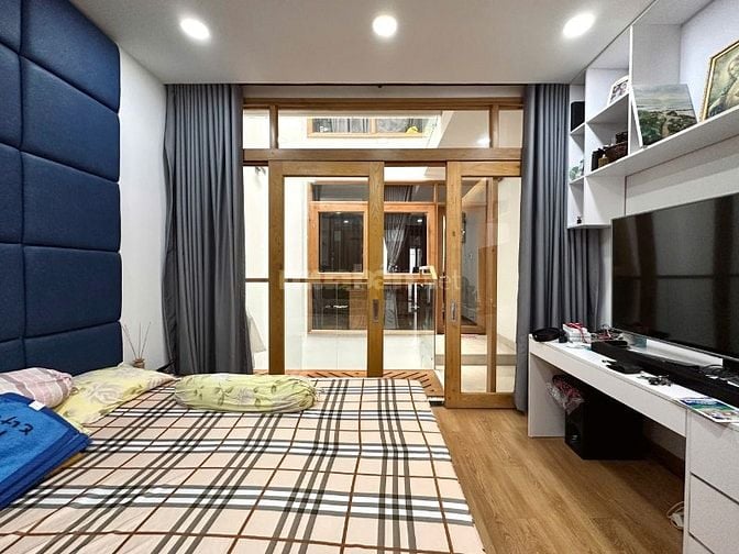 Cần bán gấp hẻm 5m khu nội bộ Hai Bà Trưng,Q.1.DT 4 x18, 5 tầng, 20 tỷ