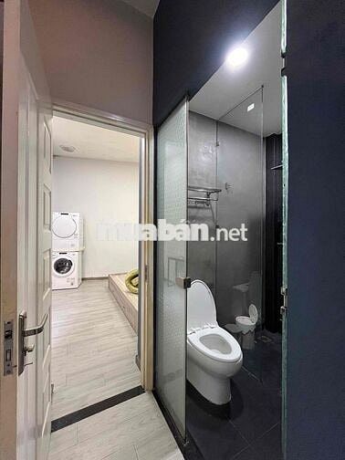 CHO THUÊ CĂN HỘ Q1- (CHỢ BẾN THÀNH)- 1PN+ SÂN VƯỜN - GIẶT SẤY RIÊNG