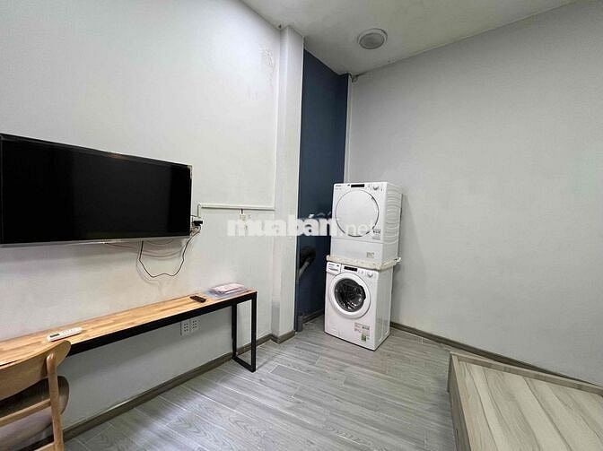 CHO THUÊ CĂN HỘ Q1- (CHỢ BẾN THÀNH)- 1PN+ SÂN VƯỜN - GIẶT SẤY RIÊNG