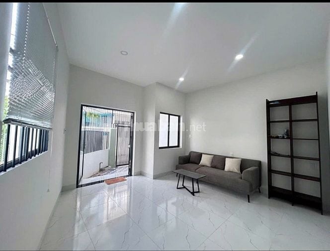 Bán nhà  góc 2MT-ôtô đậu cửa-DT80m2-2PN-2WC-vĩnh Hải-Nha Trang-chỈ 3T8