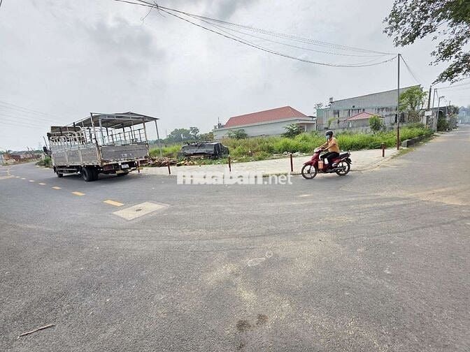 3 Lô mới tách 112m gần ngã tư Bình Trị và kdc Biconsi p.Tân Bình Dĩ An