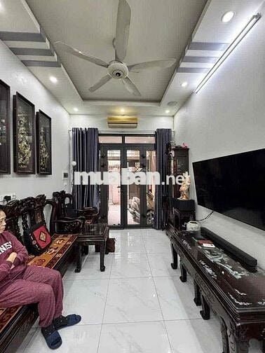 NHÀ TỨ LIÊN - NGÕ THÔNG - GẦN Ô TÔ, FULL NỘI THẤT 45M2