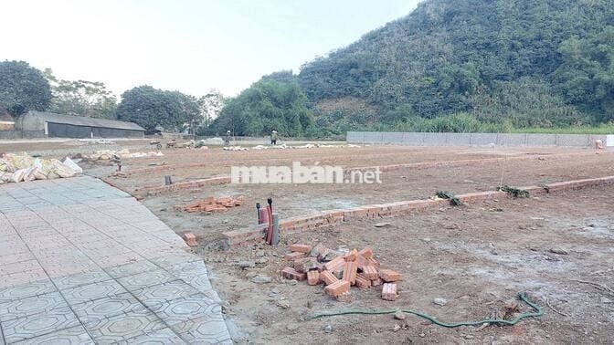 2 TỶ PHÂN LÔ VỈA HÈ TÃI XÃ CƯ YÊN LƯƠNG SƠN