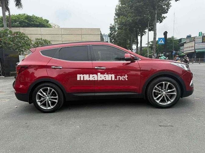 Hyundai Santa Fe 2016 2.4 AT 4 WD - 100000 km