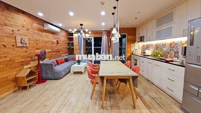 Cho thuê gấp Golden Palace, Mễ Trì 120m2 3PN nội thất đẹp giá 17tr/th