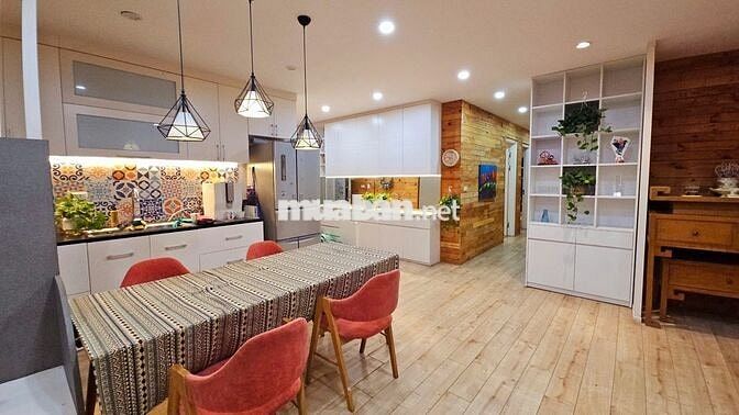 Cho thuê gấp Golden Palace, Mễ Trì 120m2 3PN nội thất đẹp giá 17tr/th