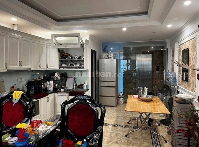 Bán nhanh nhà Thái Hà, Thang Máy, 6 tầng, 52m, 4,3MT, giá 20,9 tỷ