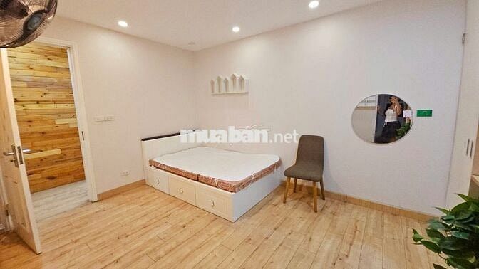 Cho thuê gấp Golden Palace, Mễ Trì 120m2 3PN nội thất đẹp giá 17tr/th