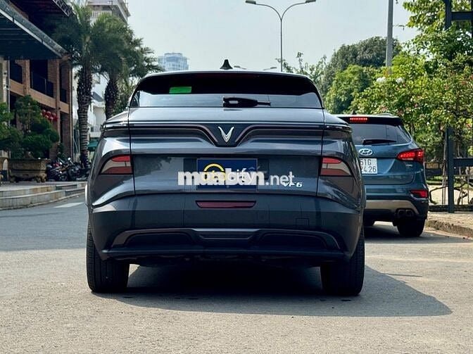 VinFast VF6 Plus 2025 - Màu xám - 1v6km - Mua pin