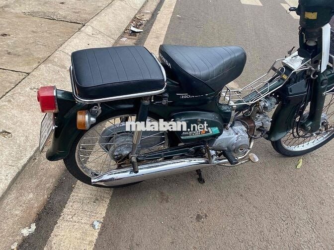 Honda Super Cub 50 Xanh lá cây